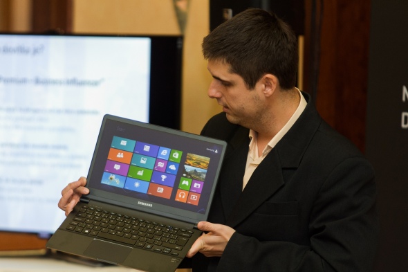Samsung Series 9