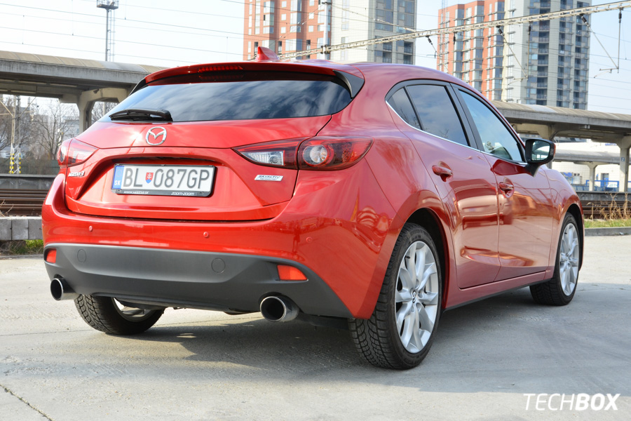 Mazda 3 Hatchback Revolution Top