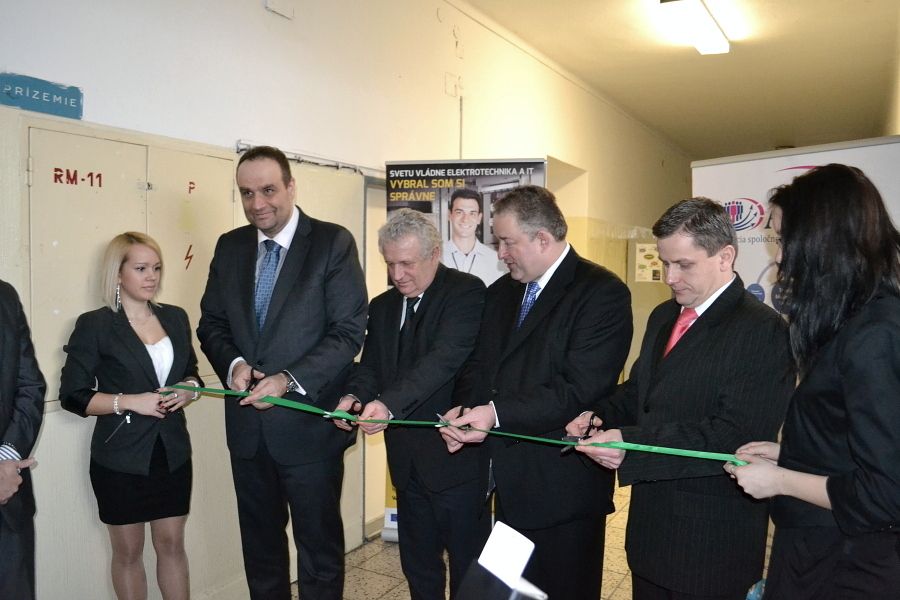 AMOS Democentrum