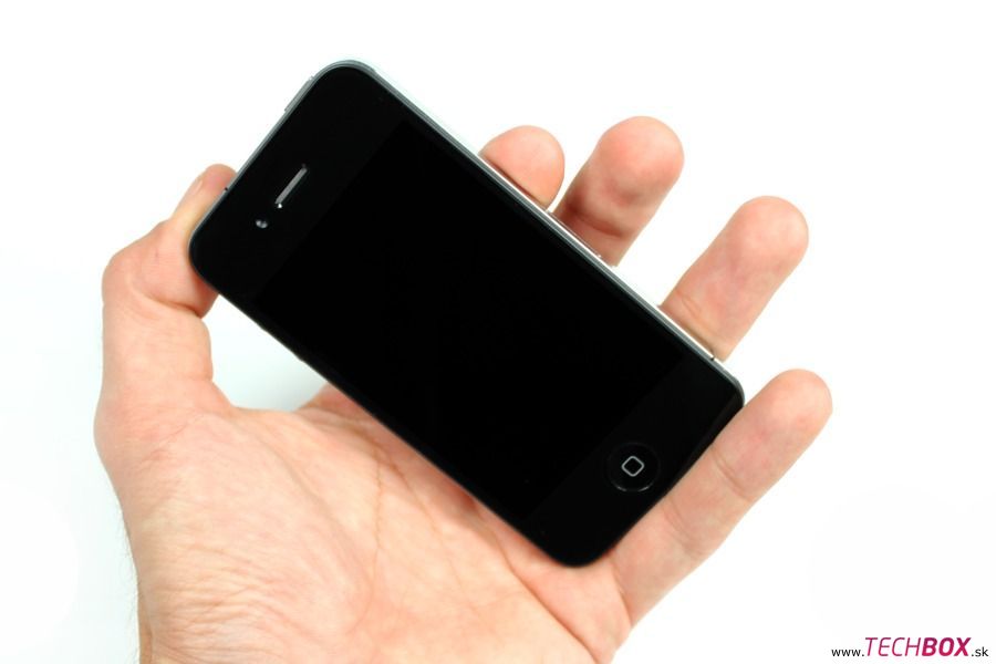 Apple iPhone 4