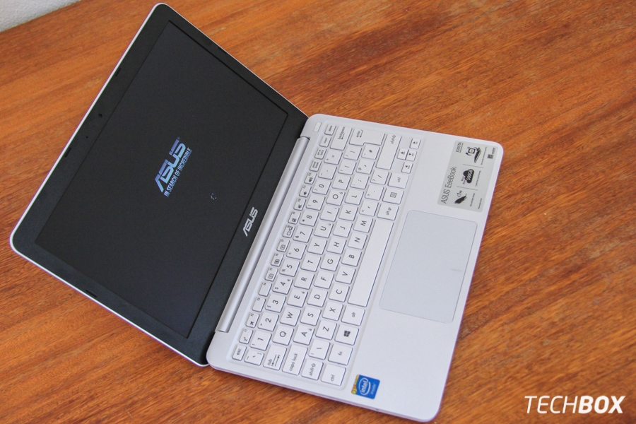 ASUS EeeBook X205TA