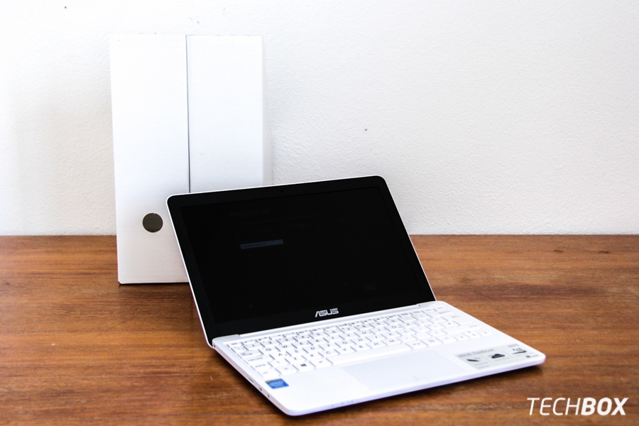 ASUS EeeBook X205TA