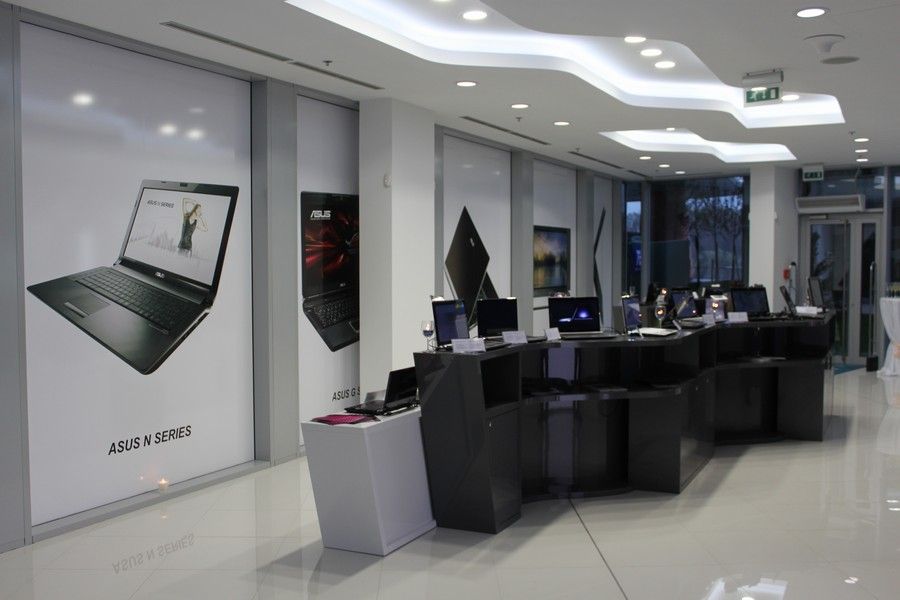Asus predajna River Park