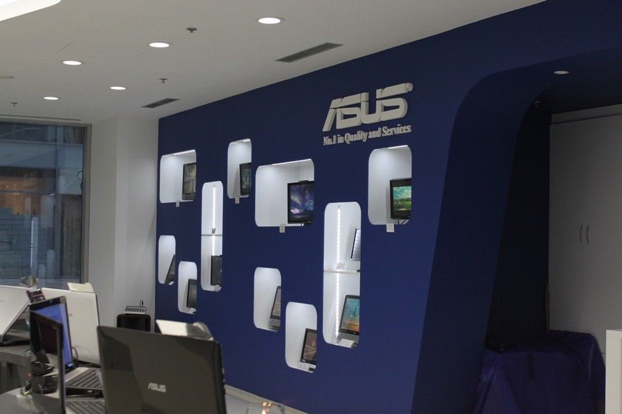 Asus predajna River Park