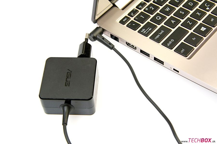 ASUS VivoBook X202E