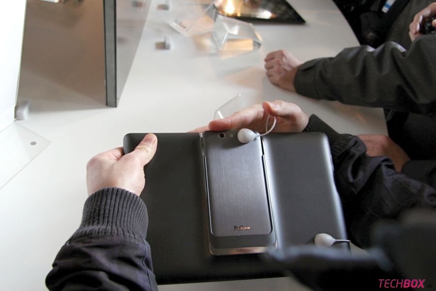 ASUS PadFone Infinity