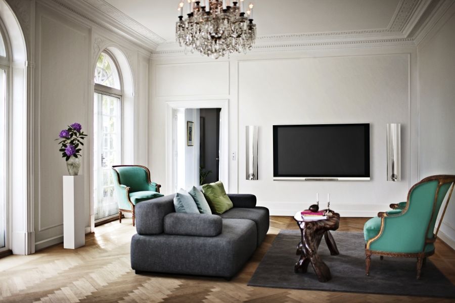 Bang & Olufsen Beovision 12