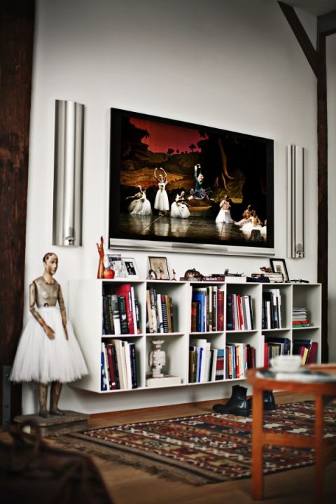Bang & Olufsen Beovision 12