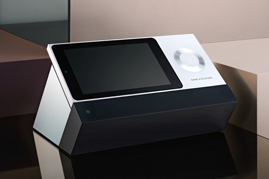 Bang & Olufsen BeoSound Moment 