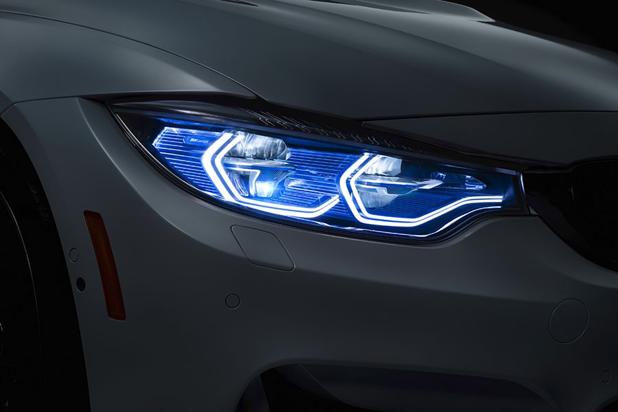BMW M4 Concept Iconic Lights