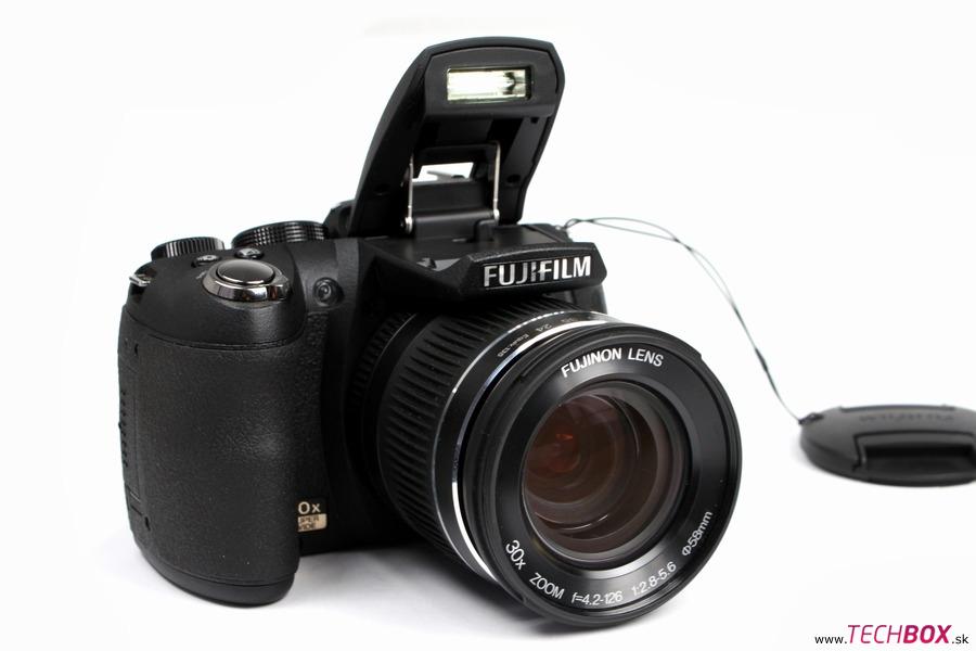 Fujifilm FinePix HS10