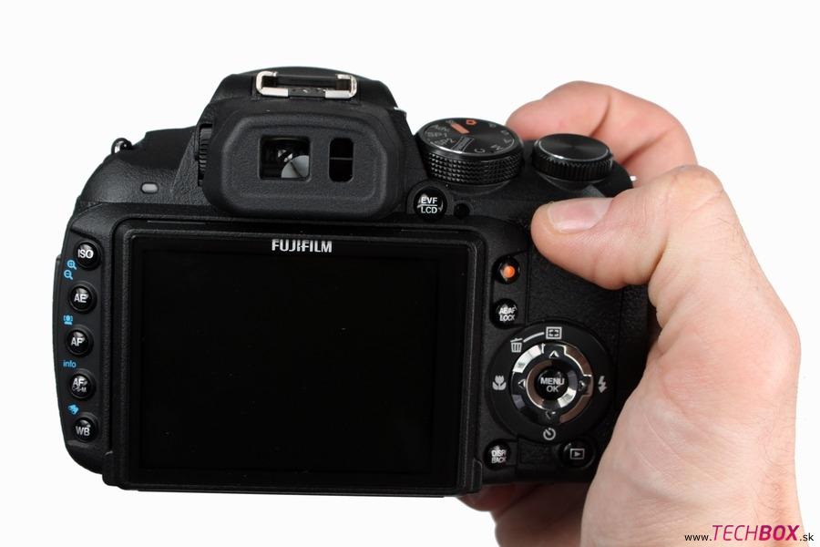 Fujifilm FinePix HS10