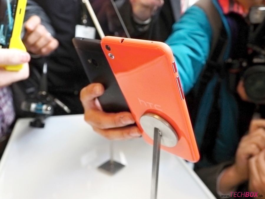 HTC Desire 816