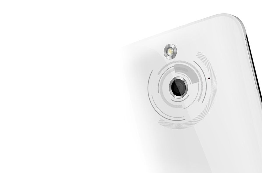 HTC One E8