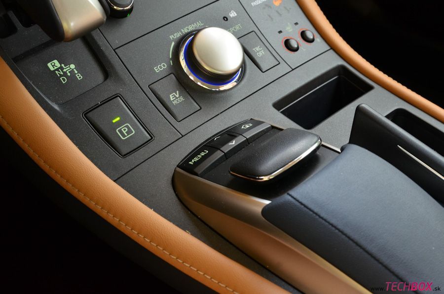 Lexus CT 200h