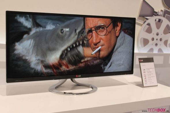 LG EA93