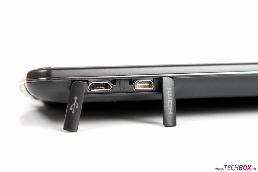 LG Optimus 3D 