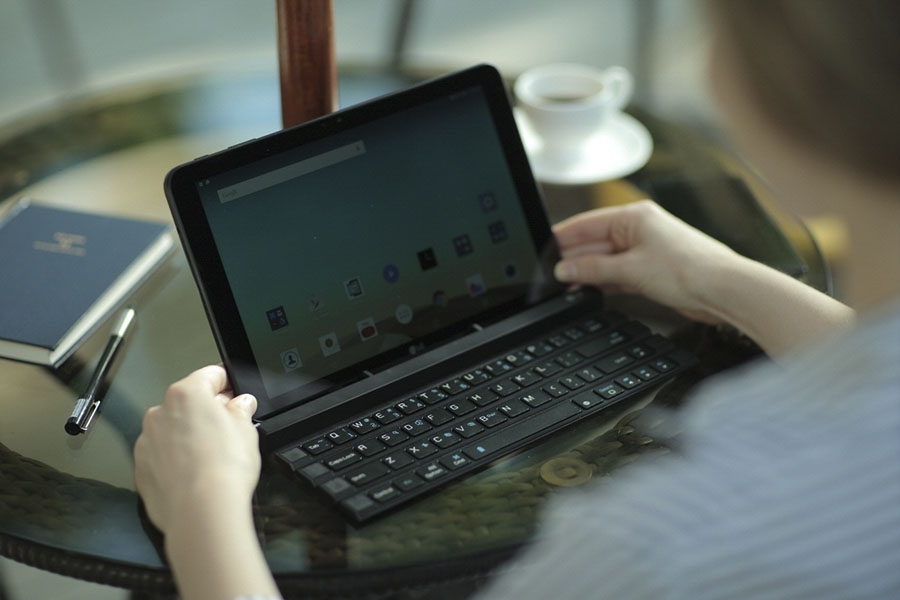 LG Rolly