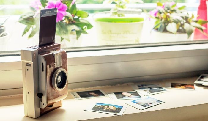 Lomo Instant
