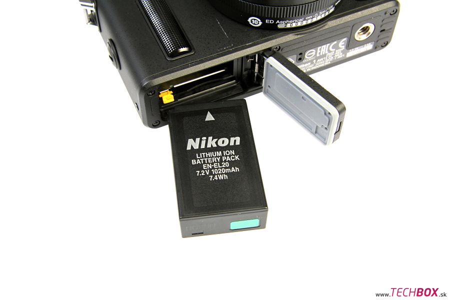Nikon 1 AW1