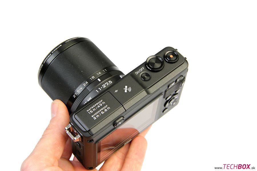 Nikon 1 AW1