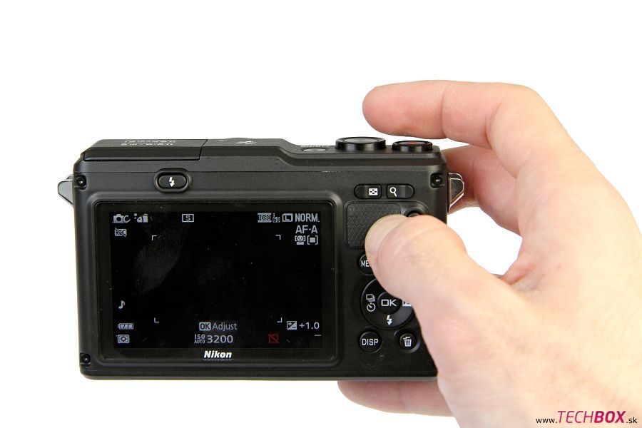 Nikon 1 AW1