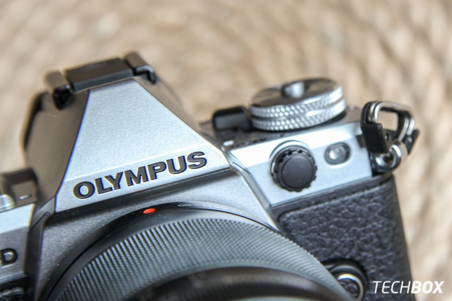 Olympus OM-D E-M5 Mark II