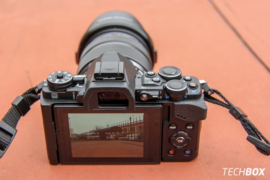 Olympus OM-D E-M5 Mark II 