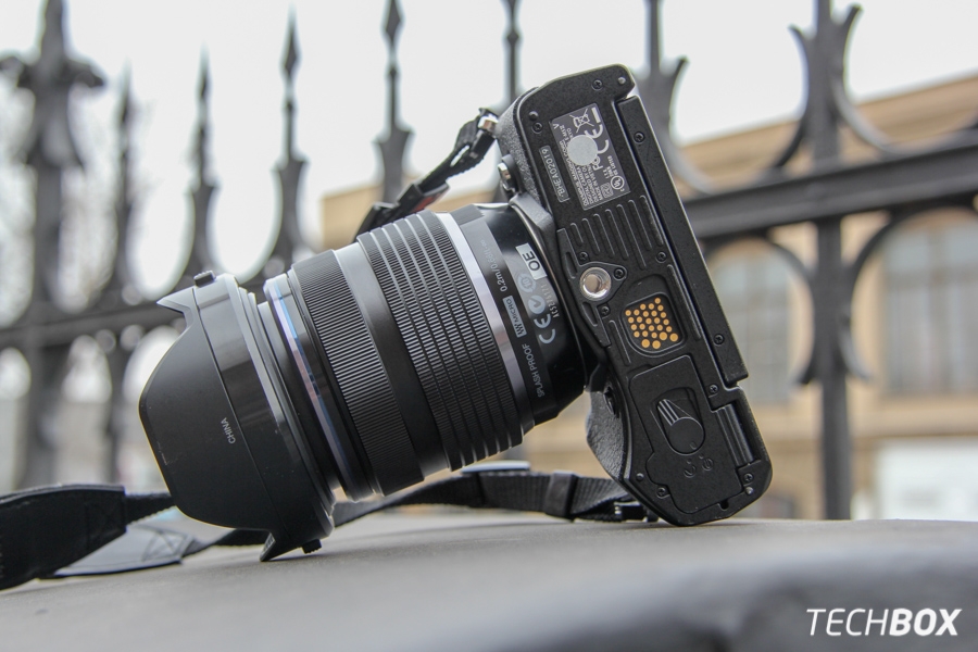 Olympus OM-D E-M5 Mark II 