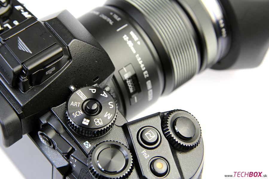 Olympus OM-D E-M1 