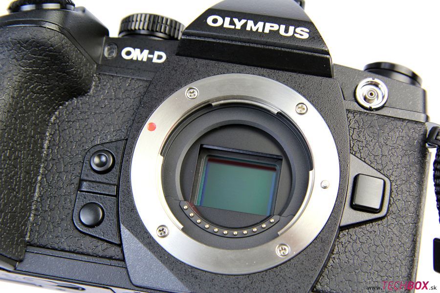 Olympus OM-D E-M1 