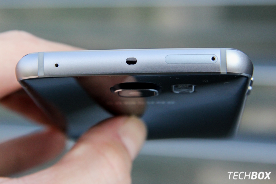 Samsung GALAXY S6 a GALAXY S6 Edge naživo