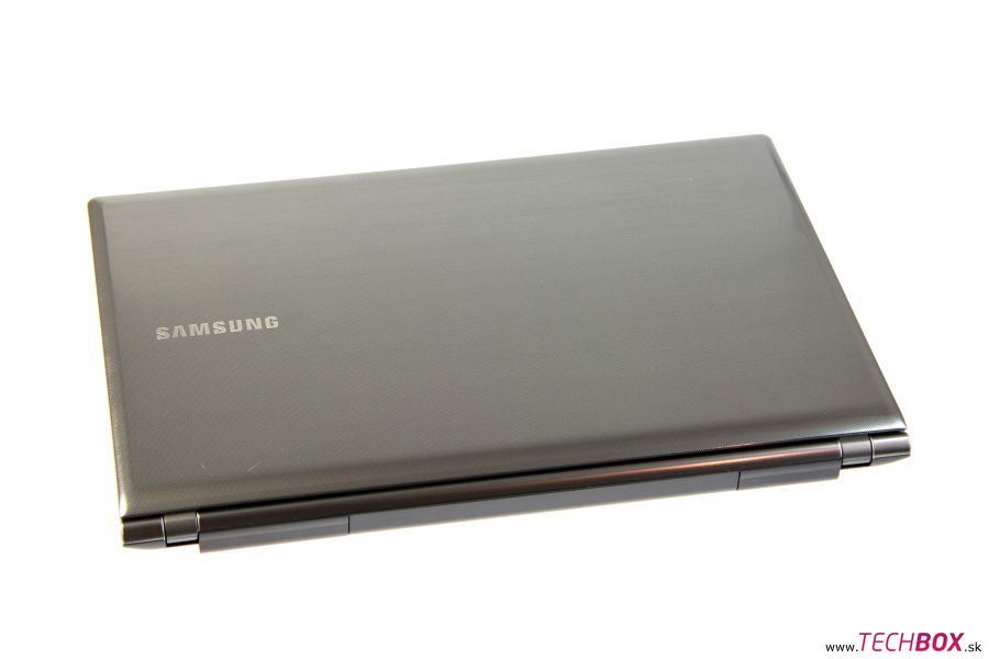 Samsung Série 5 (550P7C-S01)