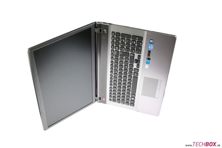 Samsung Série 5 (550P7C-S01)