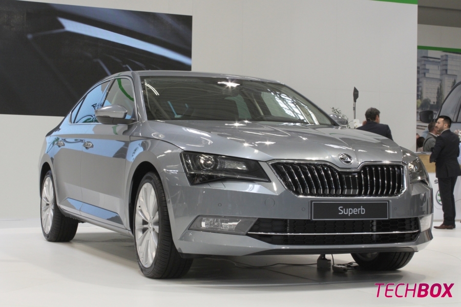 Nová Škoda Superb 2015