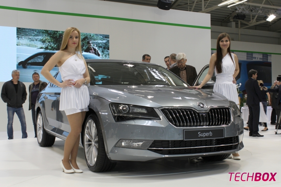 Nová Škoda Superb 2015