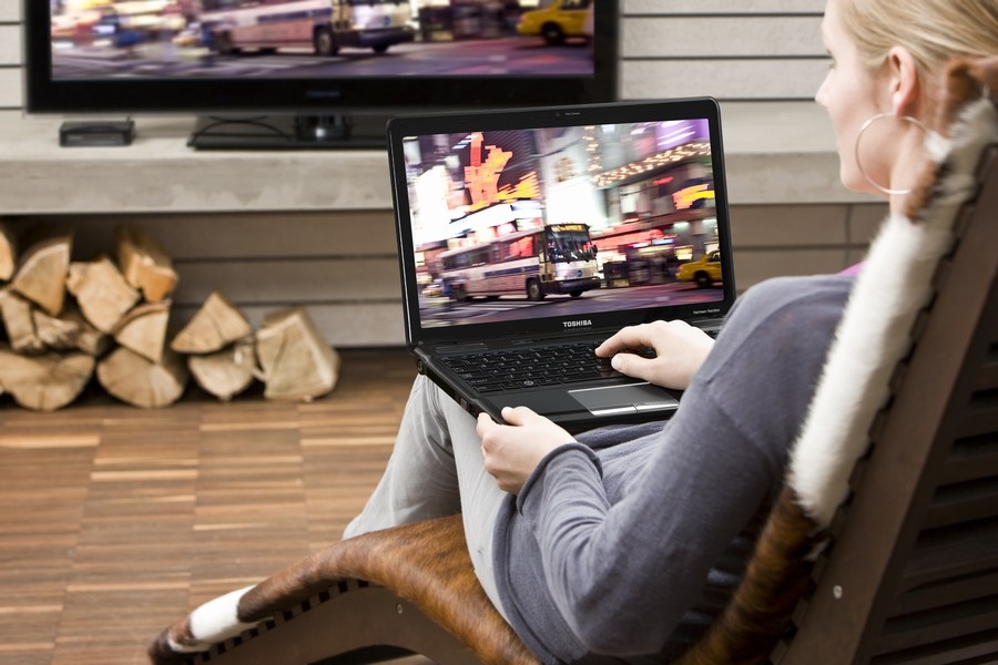 Toshiba Satellite A660 Multi Screen Vision