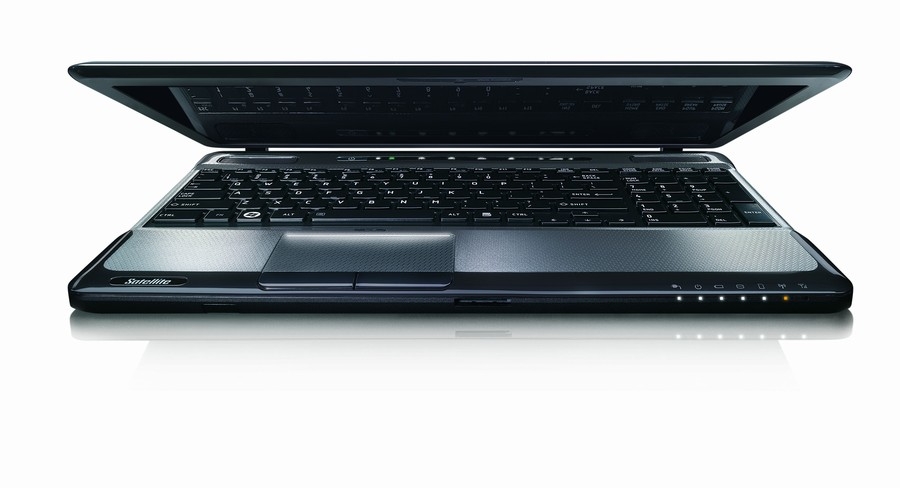 Toshiba Satellite A660 2