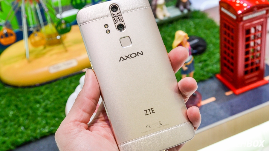 ZTE Axon Elite