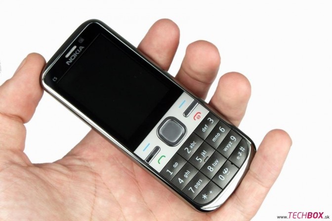 Nokia C5: nový lacný navigátor v galérii