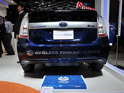 Toyota testuje bezdrôtové nabíjanie hybridov cez WiTricity
