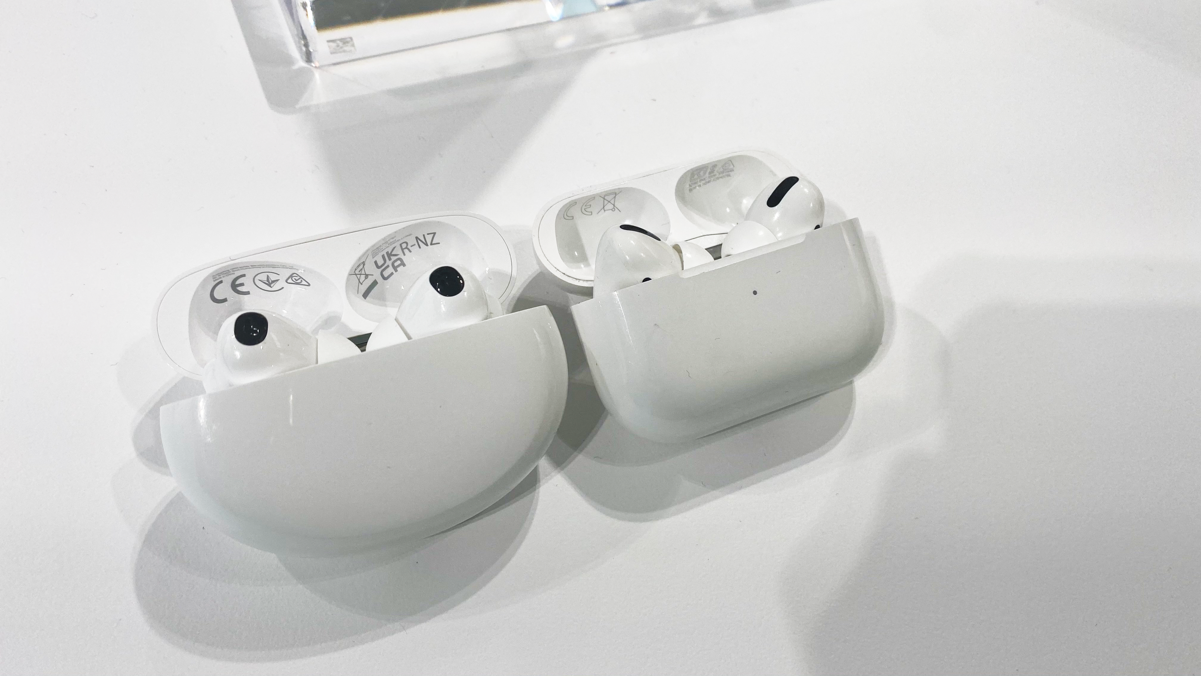 OPPO ENCO X2 vs airpods pro