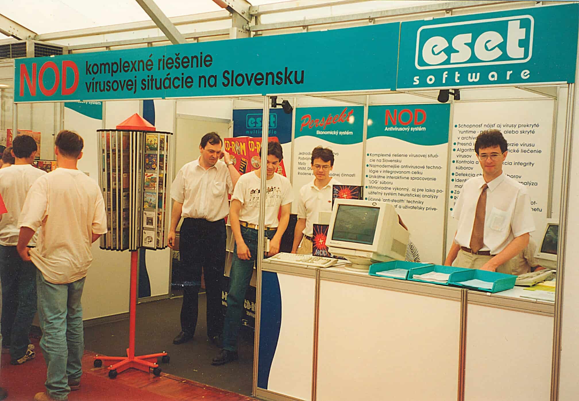 História spoločnosti ESET - stánok slovenskej spoločnosti na výstave.