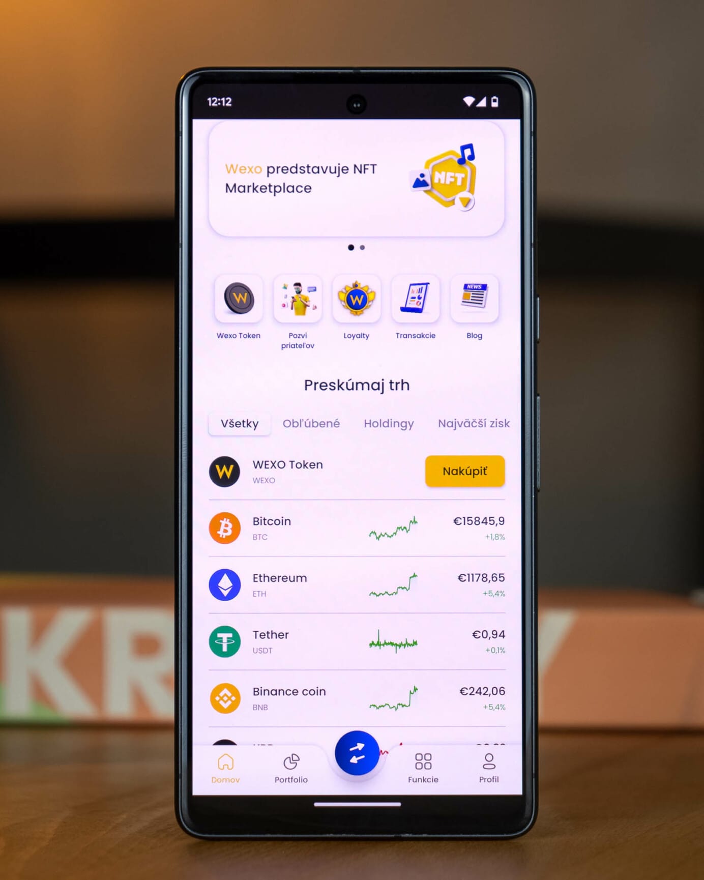 Kryptomeny môžete posielať už aj cez telefónne číslo, so slovenskou appkou WEXO