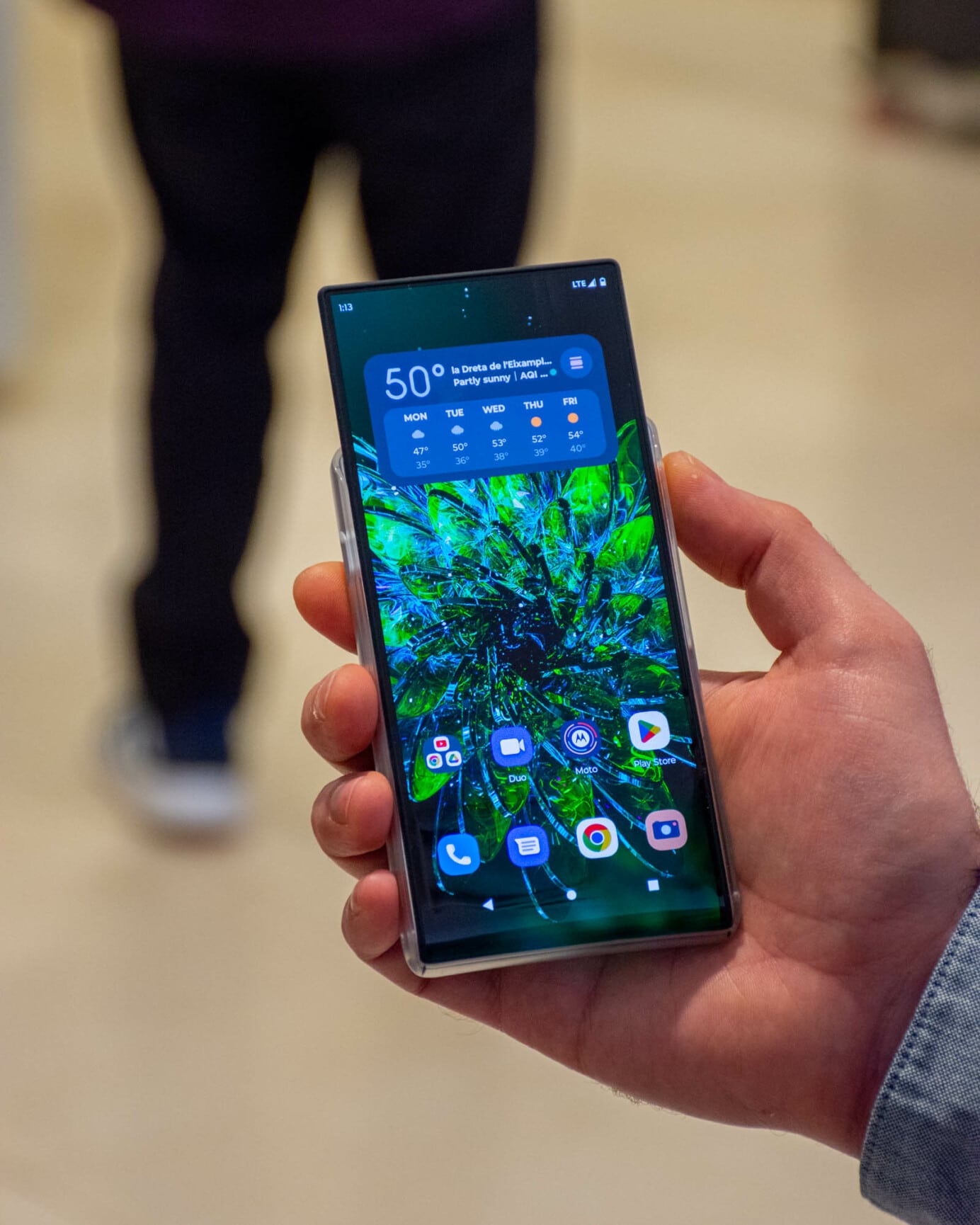 Motorola nám predviedla prototyp svojho rolovateľného smartfónu
