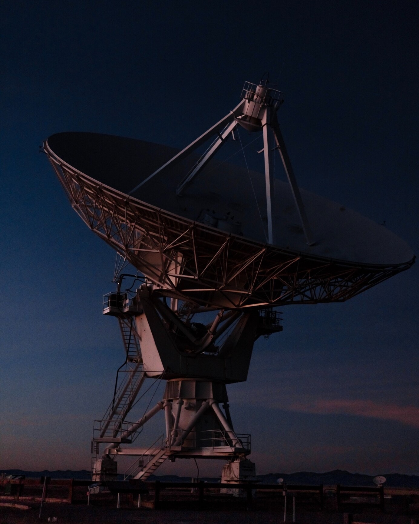 Satelitná komunikácia už v Galaxy S24? Samsung úspešne testuje vlastný modem